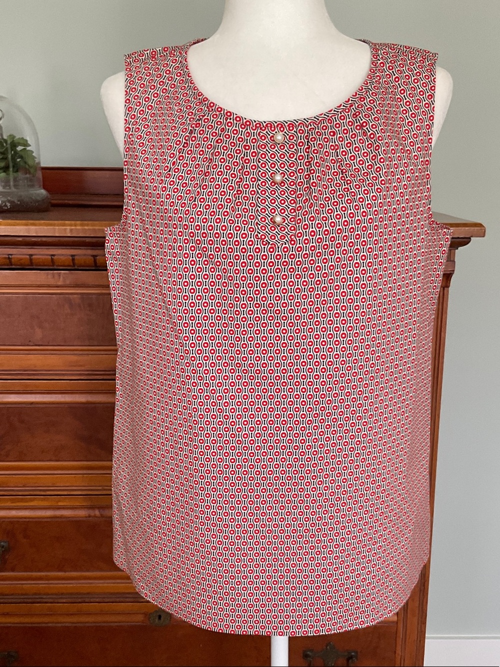 Talbots Geometric Print Pleat Neck Sleeveless Top Artsy Effortless Summer SZ 12